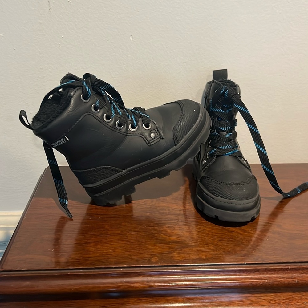 H&M boys boots